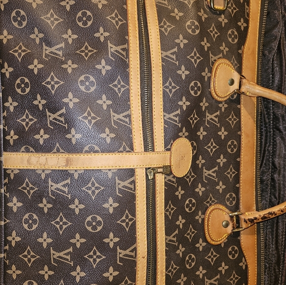 Brown and tan LV travel bag with strap in great shape - Picture 3 of 4